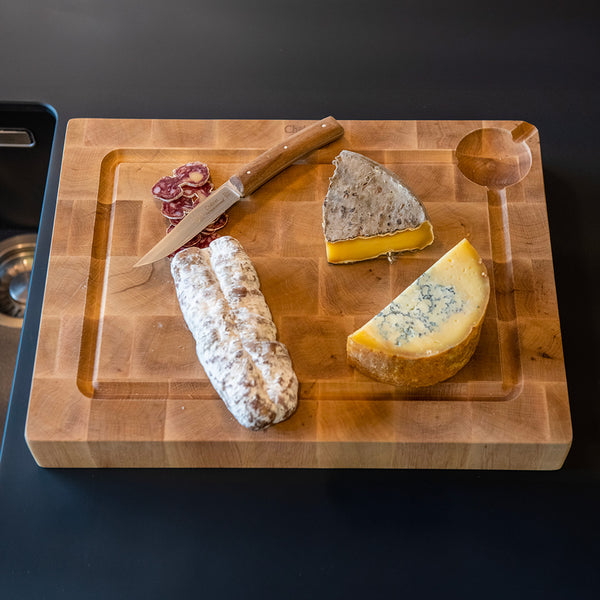 Cutting board in end grain wood